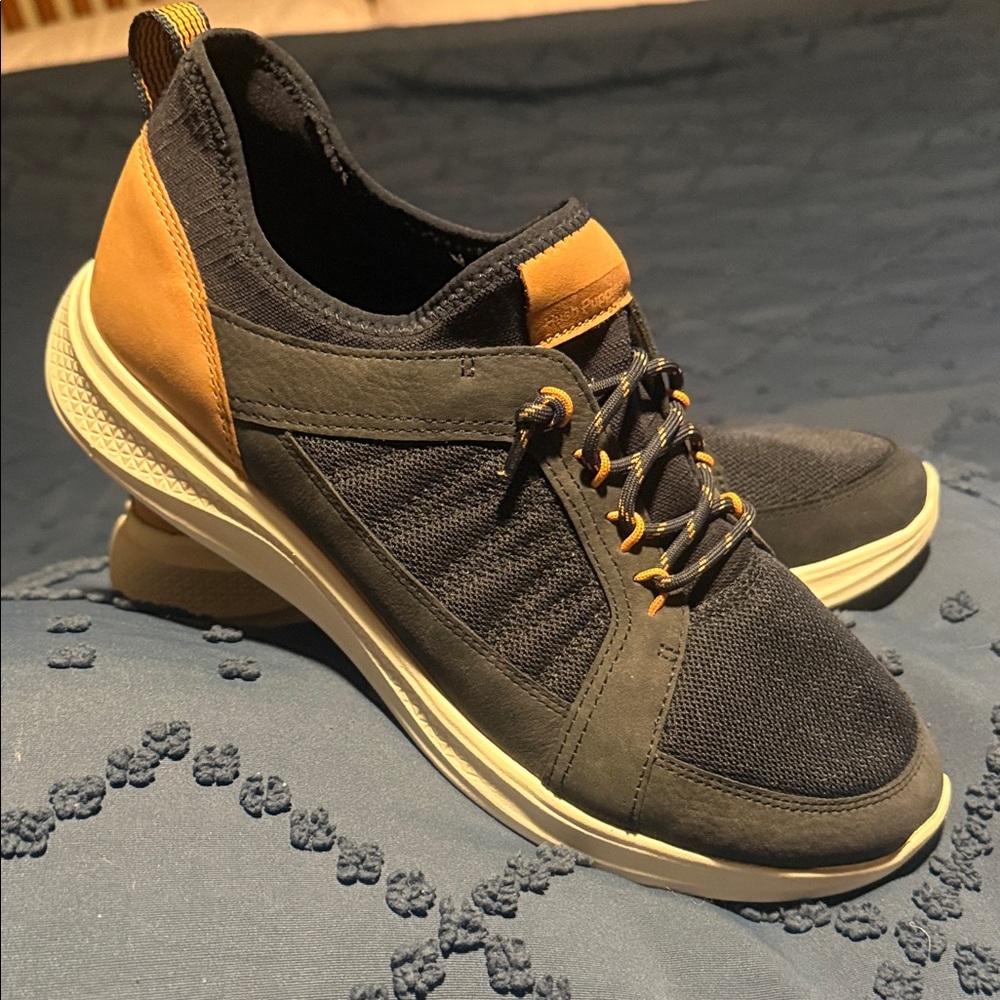 Hush Puppies Blue & Tan Men's Sneakers